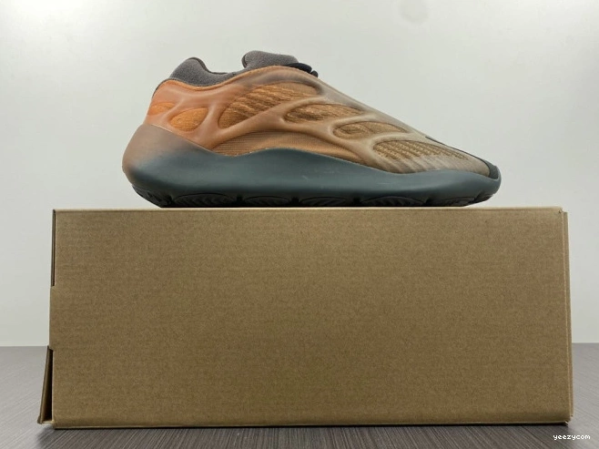 700 Boost Yeezy V3 GY4109 Adidas Copfade 0712
